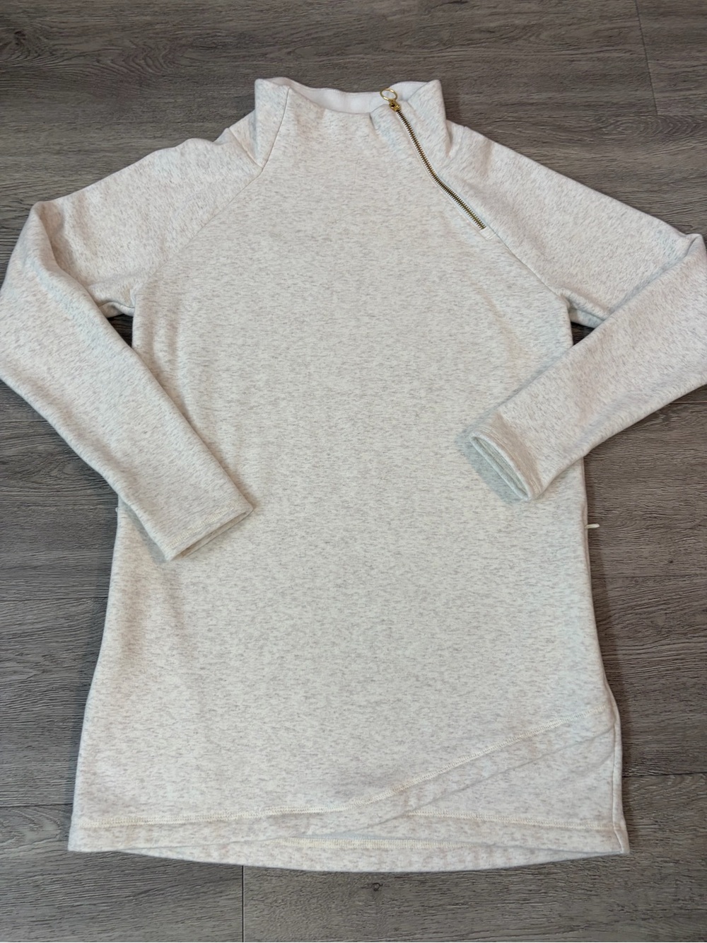 Athleta Light Heather cream Zip Cowl Neck Pullover small ptp 29-21 length 28